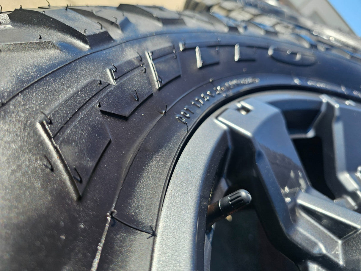 20" Ford F-250 F-350 OEM 10296 10485 Lariat wheels rims NITRO 37" Texas Truck Tire