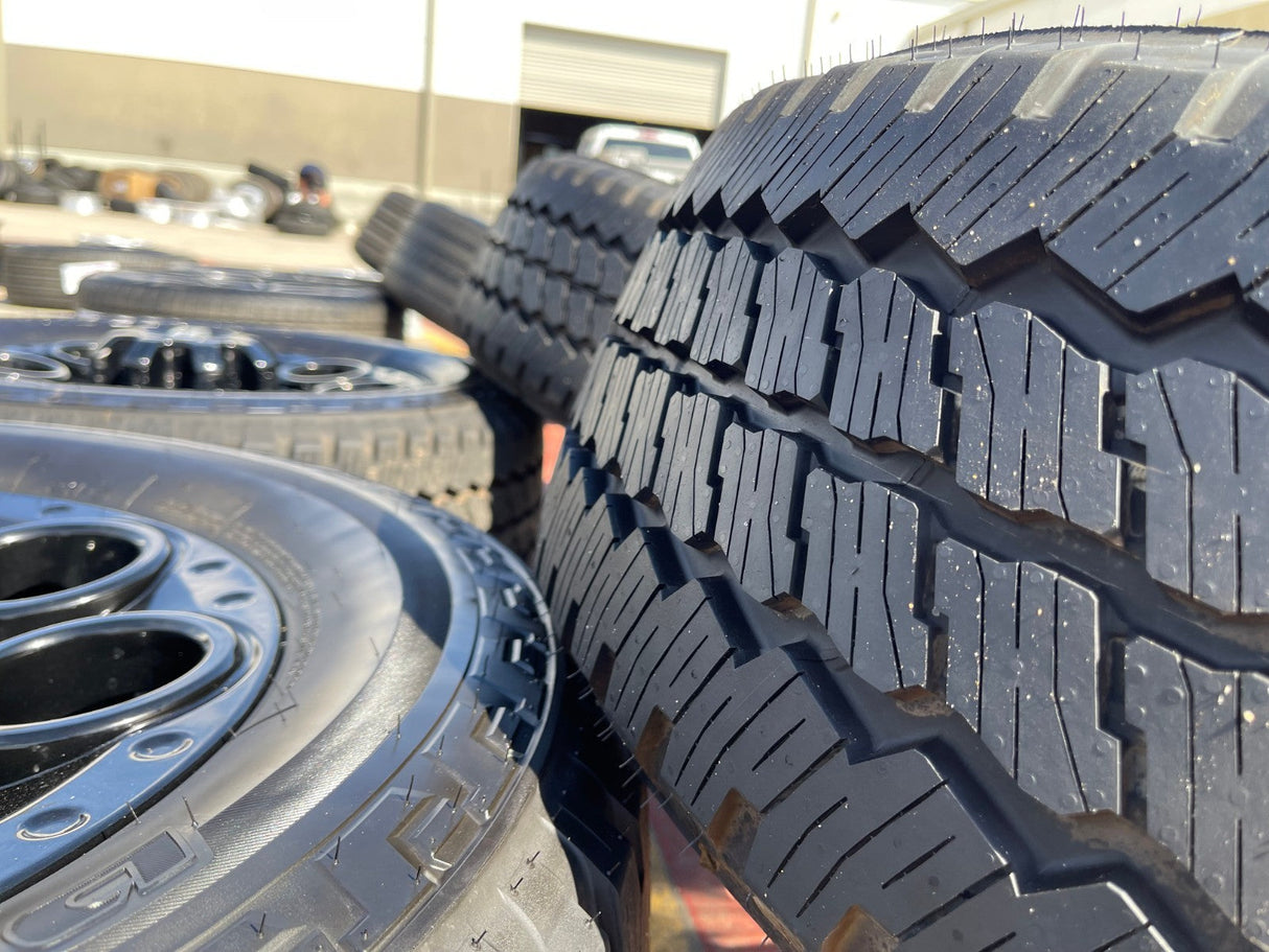 20" Ford F-250 F-350 OEM black Lariat 10299 10484 wheels rims 2024 2025 2026 NEW Texas Truck Tire