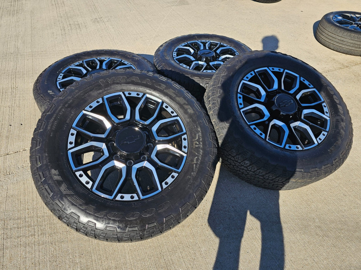 20" Chevy Silverado High Country 2500 3500 OEM Black wheels rims 2023 2024 2025 Texas Truck Tire