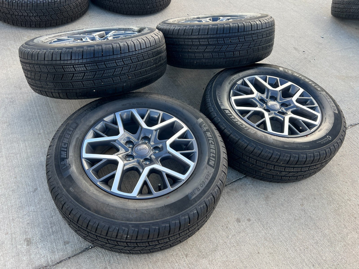 18" Jeep Grand Cherokee OEM wheels rims 9331 Wrangler Gladiator NEW MICHELIN Texas Truck Tire