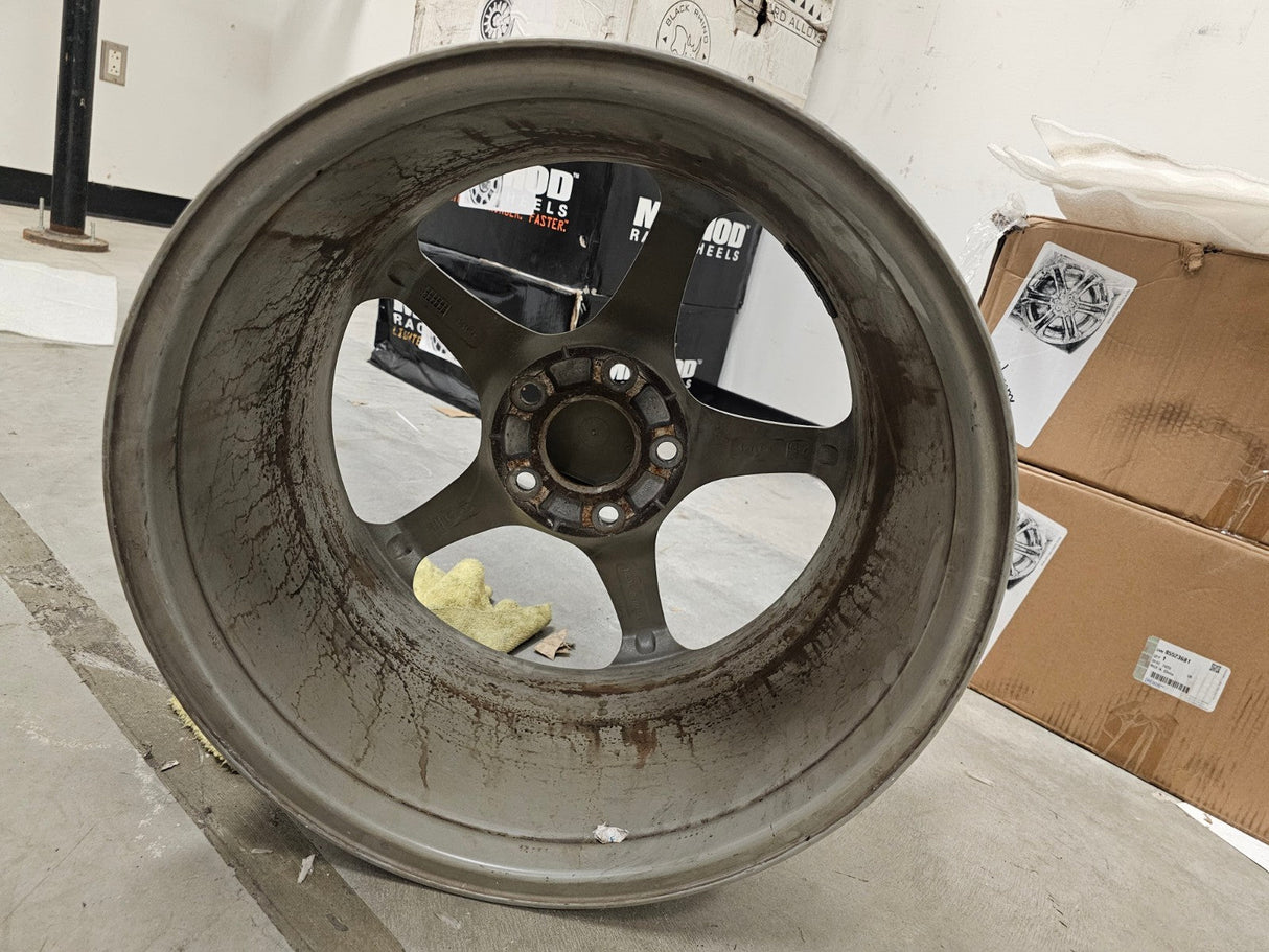 18" 18x9.5 Chevy Corvette OEM rim wheel 5105 5104 2003 2004 2005 REAR Texas Truck Tire