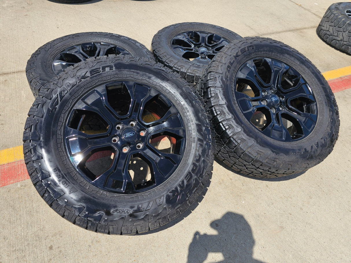 20" Ford F-150 PLATINUM OEM rim wheel 10348 Expedition FALKEN A/T4 35" Texas Truck Tire