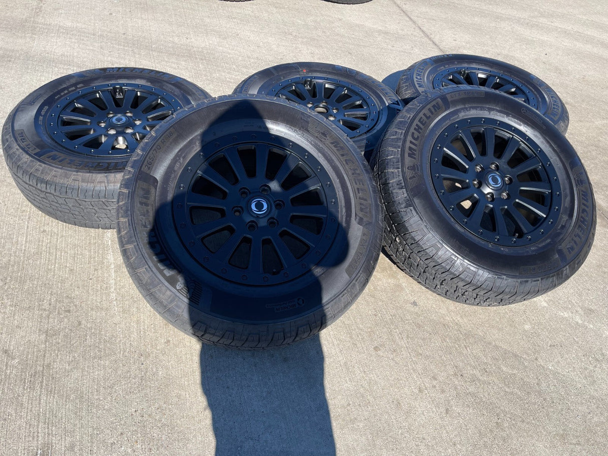 (5) 18" INEOS Grenadier OEM Black wheels rims tires beadlock 2024 2025 2026 NEW Texas Truck Tire