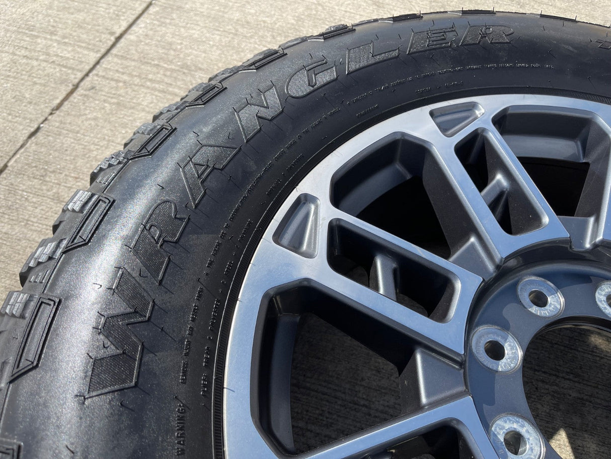 20" Ford F-250 F-350 OEM LIMITED Platinum wheel 10302 10483 rim 2024 2025 2026 Texas Truck Tire