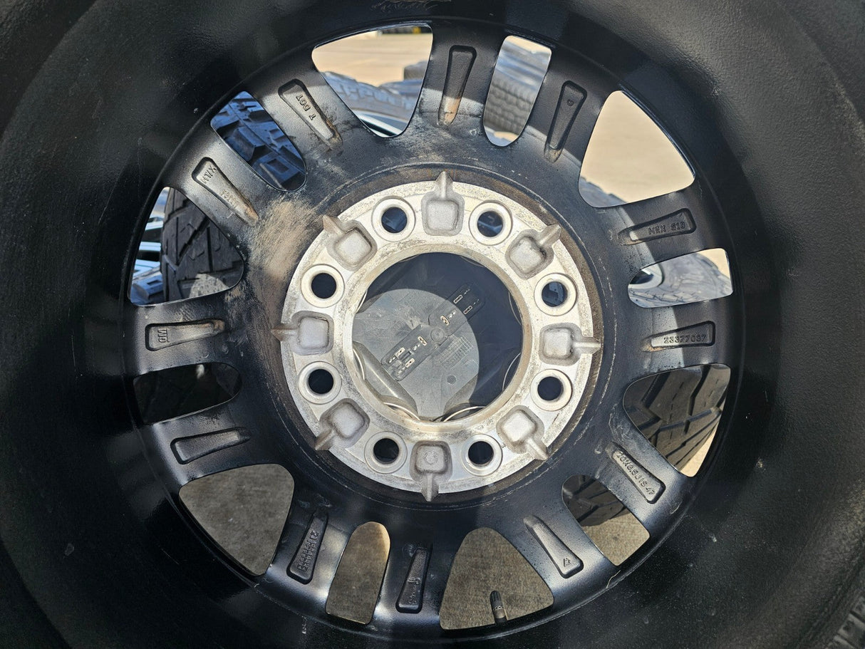 20" GMC Sierra AT4 2500 3500 OEM wheels rims 5950 Silverado NITRO 35" Texas Truck Tire