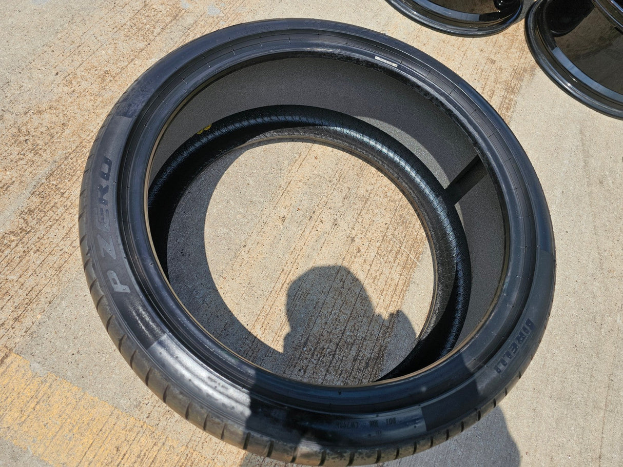 (1) 265/35/21 Pirelli P Zero tire Elect LM1 NEW take off! Texas Truck Tire