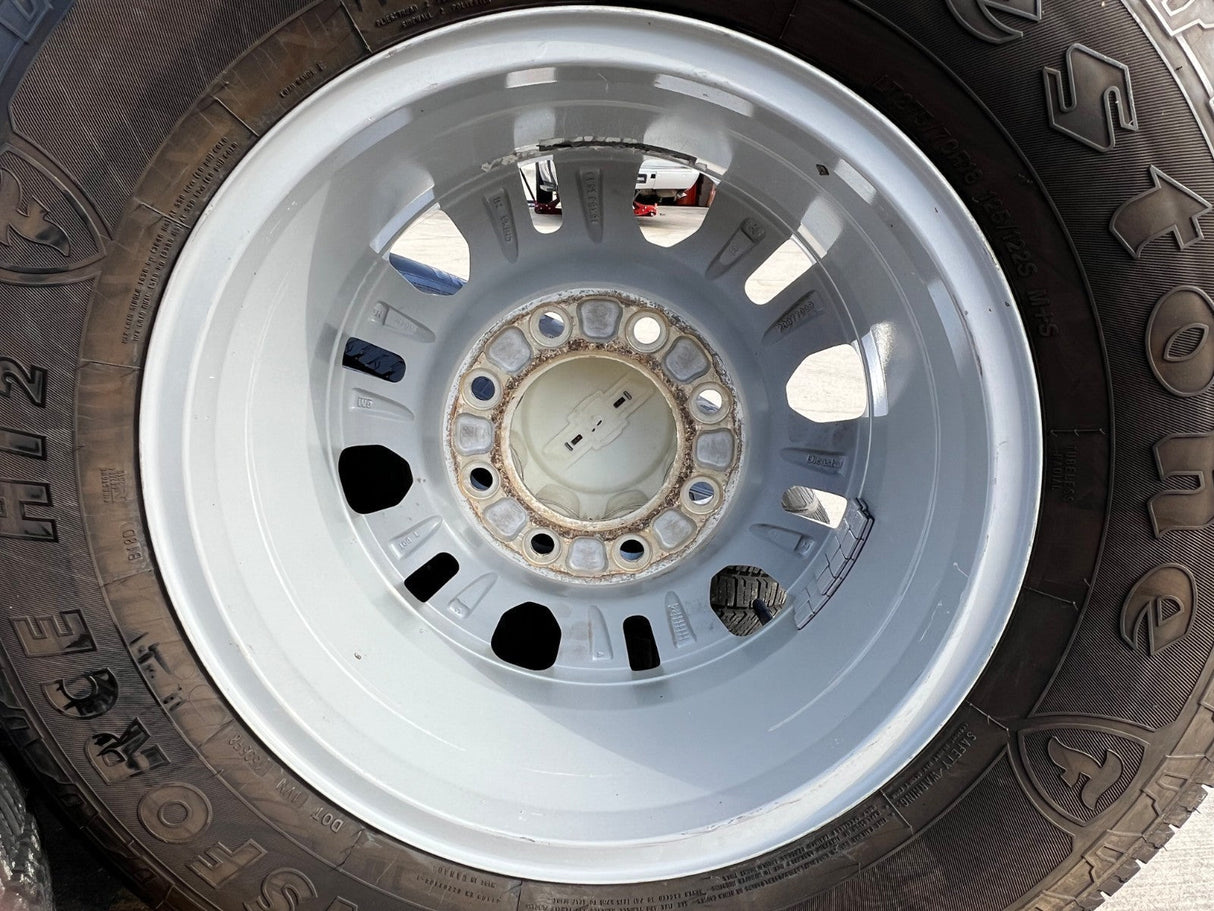 18" Chevy Silverado 2500 3500 OEM 5959 wheels rims FIRESTONE H/T2 Texas Truck Tire