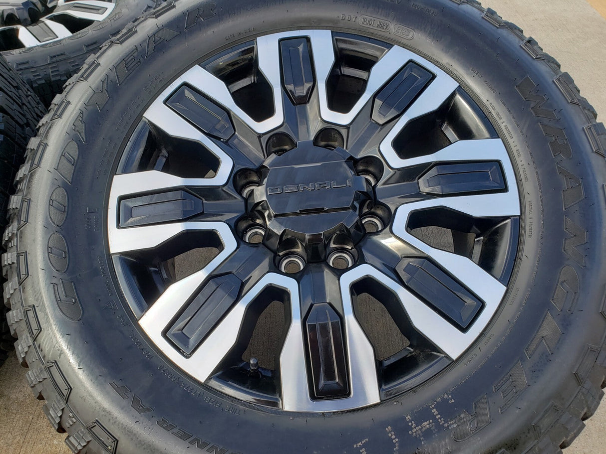 20" GMC Sierra DENALI ULTIMATE 2500 3500 OEM wheels rims 5958 14138 Chevy tires Texas Truck Tire