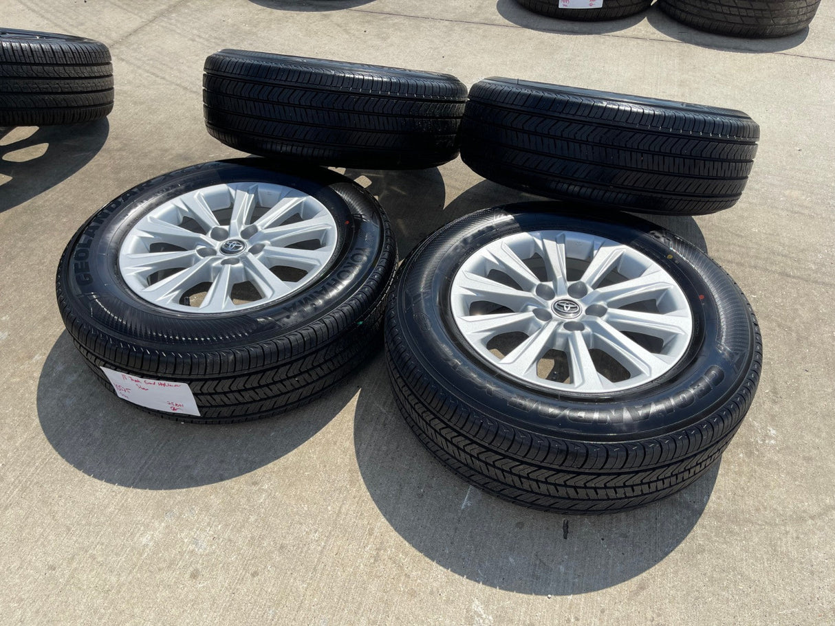 18" Toyota Grand Highlander OEM 10525 wheels rims Lexus TX350 2025 2026 NEW Texas Truck Tire