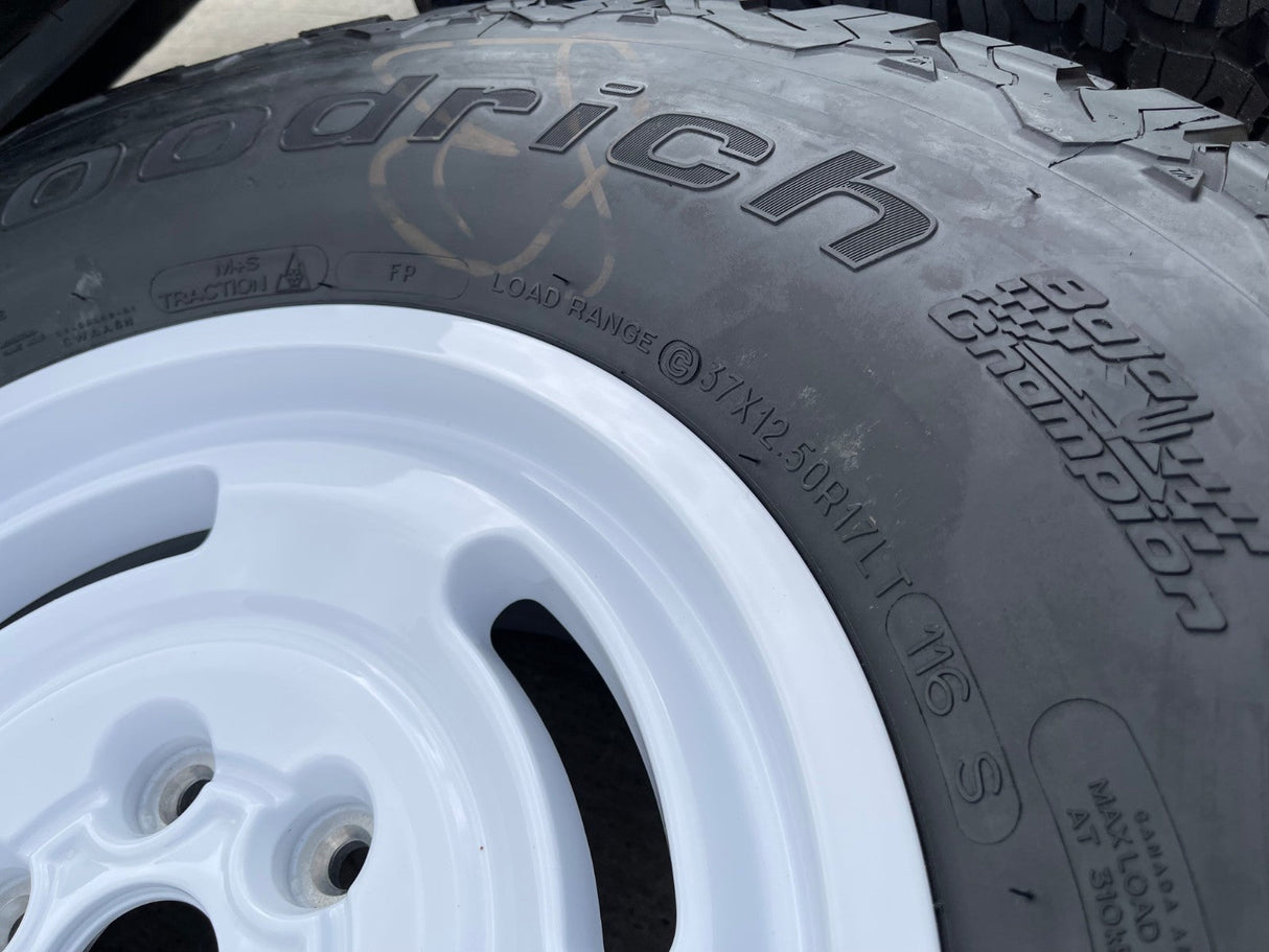 17" Ford Bronco HERITAGE SASQUATCH OEM 10463 wheels rims white 37" BFG NEW Texas Truck Tire