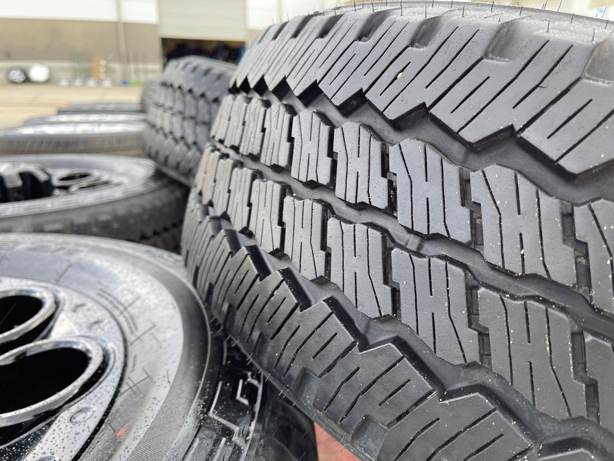 20" Ford F-250 F-350 OEM black Lariat 10299 10484 wheels rims 2024 2025 2026 Texas Truck Tire
