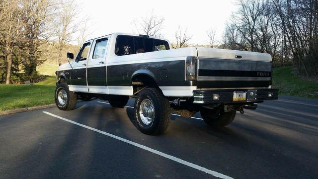 Complete Performance Smoked Tail Lights - 1980-1997 Ford F-Series & Bronco Complete Performance
