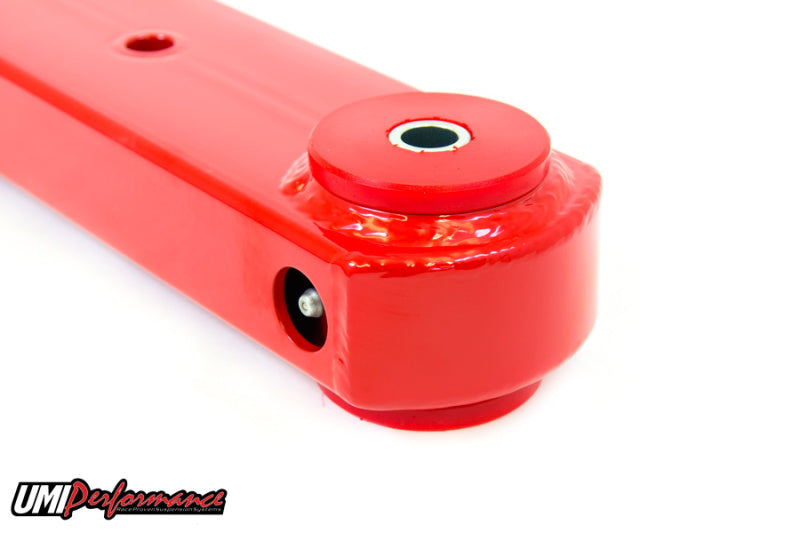 Bras de suspension inférieurs en boîte GM G-Body 78-88 UMI Performance