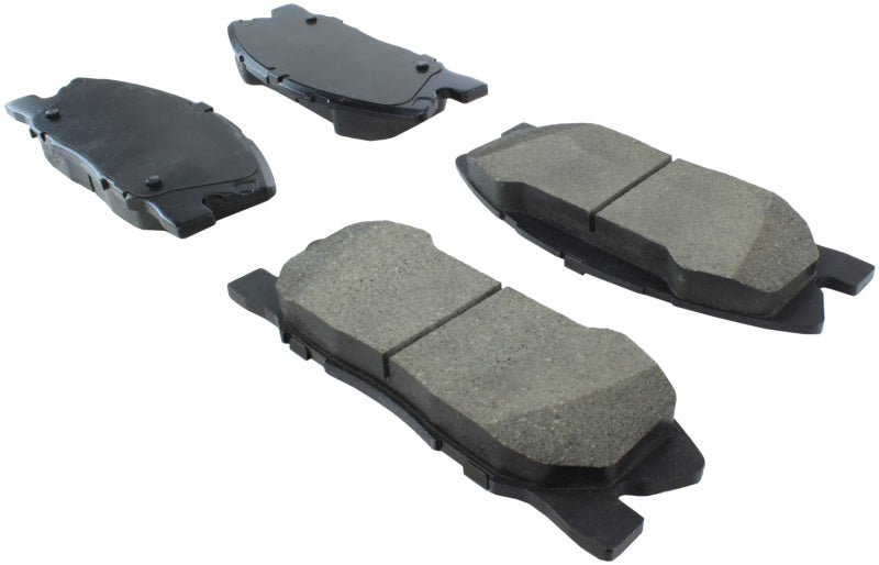 Plaquettes de frein sport StopTech avec cales et matériel - Avant