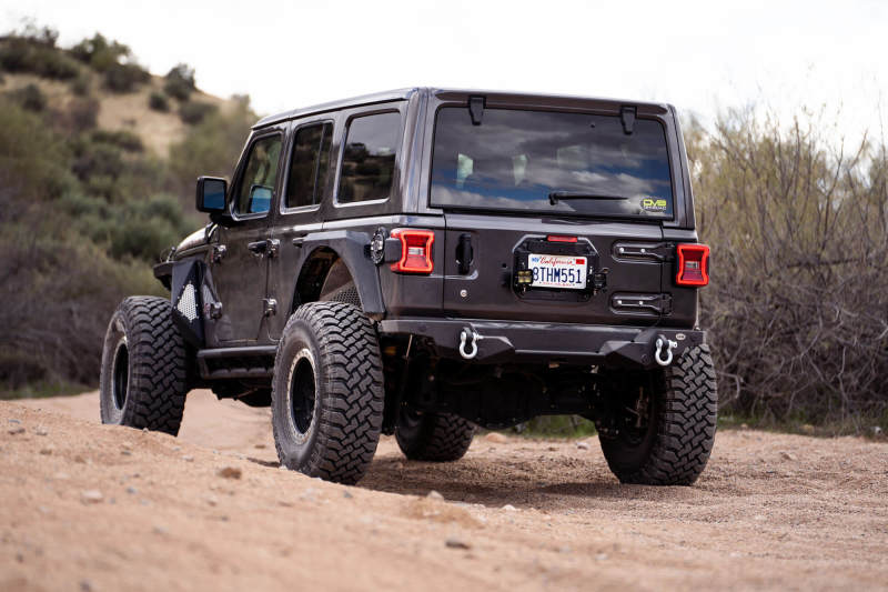 Kit de suppression de roue de secours DV8 Offroad 18-22 Jeep Wrangler JL avec supports d'éclairage