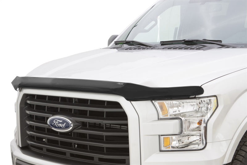 Protection de capot AVS 15-18 Nissan Navara High Profile Bugflector II - Fumée