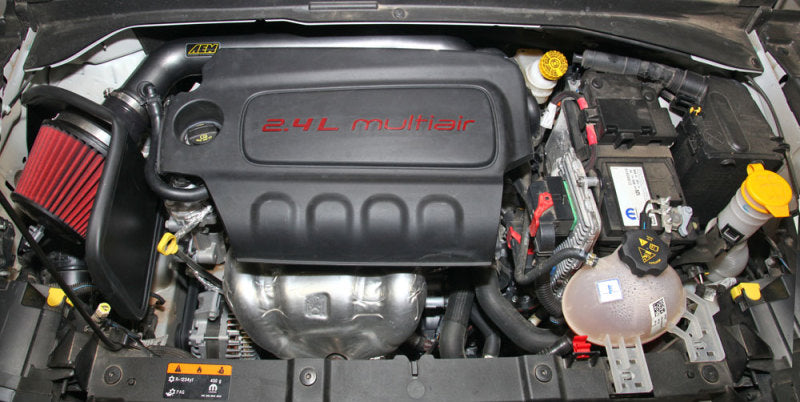 AEM 2015 Jeep Renegade 2.4L L4 - Système d'admission d'air froid