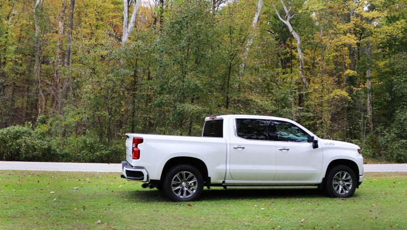 Corsa 2019+ Chevy Silverado 5.3L Crew Cab Short Bed Sport Cat-Back Double sortie arrière avec embouts polis