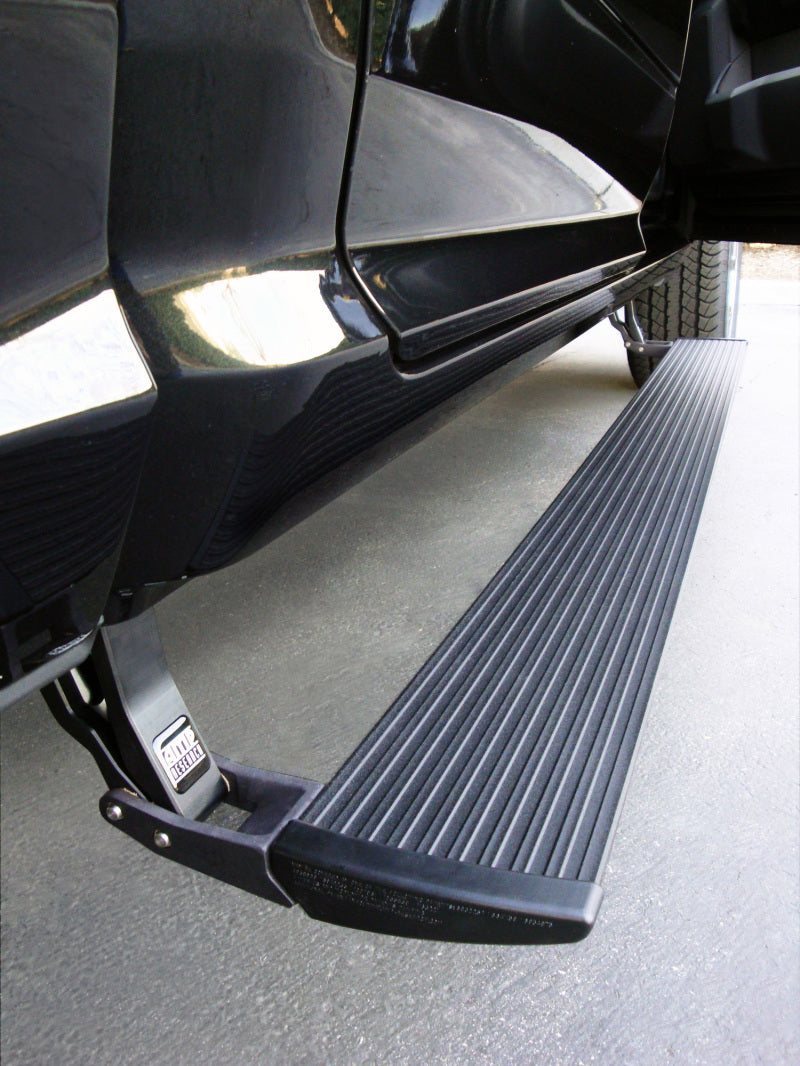 AMP Research 2018 Dodge Ram 1500/2500/3500 Cabines standard/double/méga PowerStep Plug N Play - Noir