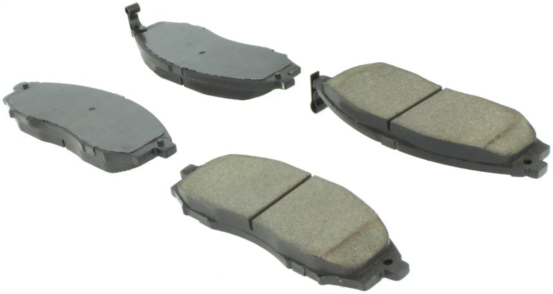 Plaquettes de frein sport StopTech avec cales et matériel - Avant