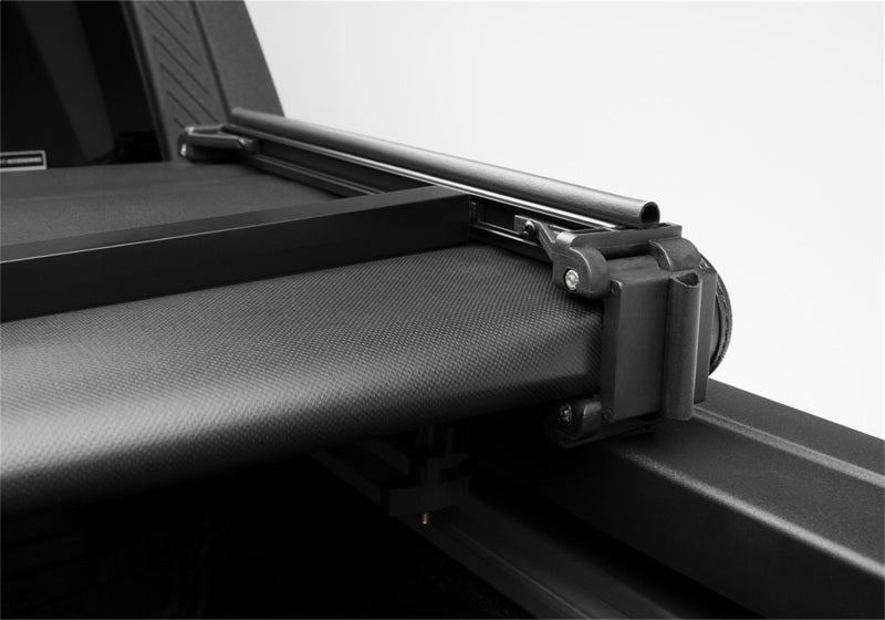 Couvre-caisse pliable Tonno Pro 22-23 pour Ford Maverick avec plateau de 4,5 pieds
