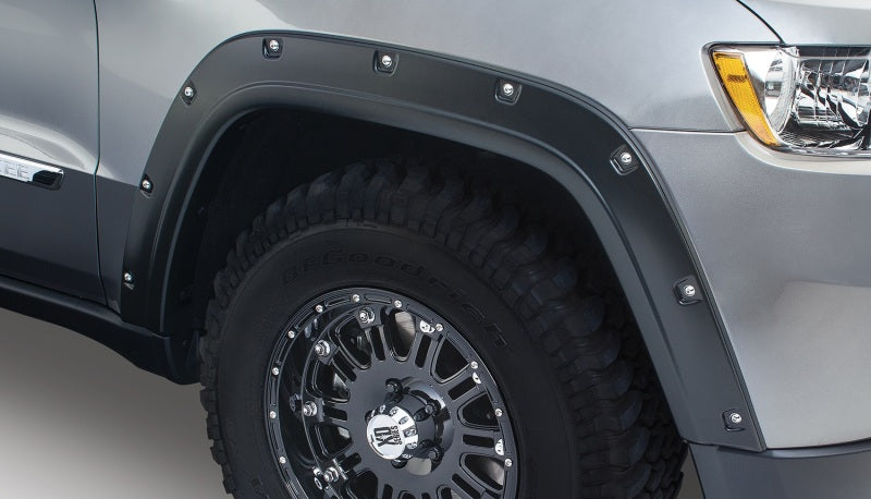 Élargisseurs de poche Bushwacker 11-18 Jeep Grand Cherokee 2 pièces Ne convient pas au SRT8 - Noir