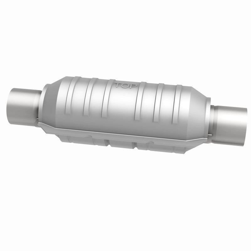 Magnaflow Conv Univ 2,25 pouces CA avant