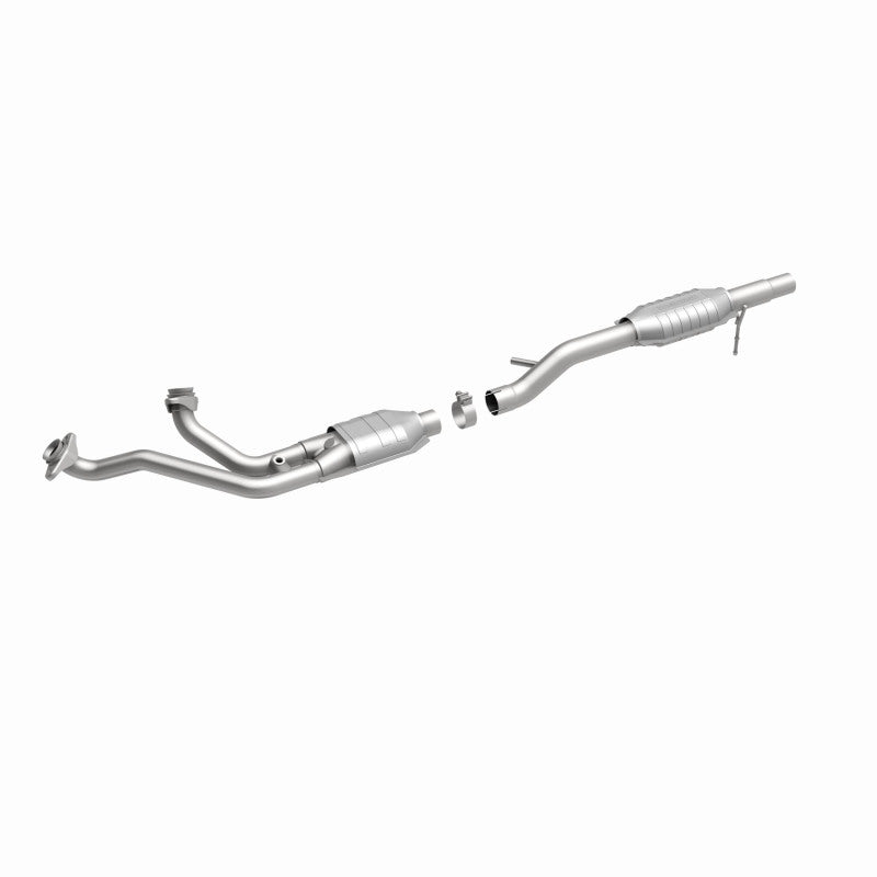 MagnaFlow Conv DF 87-93 Ford Bronco 4,9 L / 87-95 F-150/F-250 (sans SD)/F-350 (sans SD) PU 4,9 L (CA)