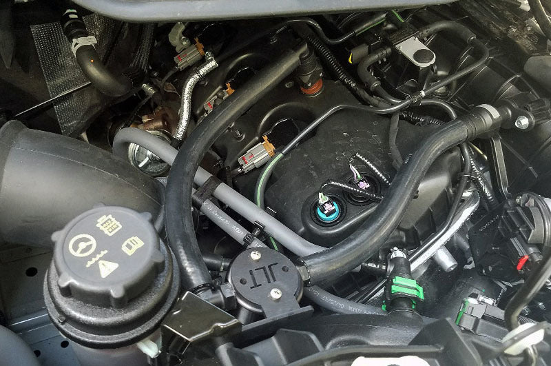 Séparateur d'huile côté passager J&L 15-24 Ford Transit 150/250/350 3.5L EcoBoost 3.0 - Anodisation noire