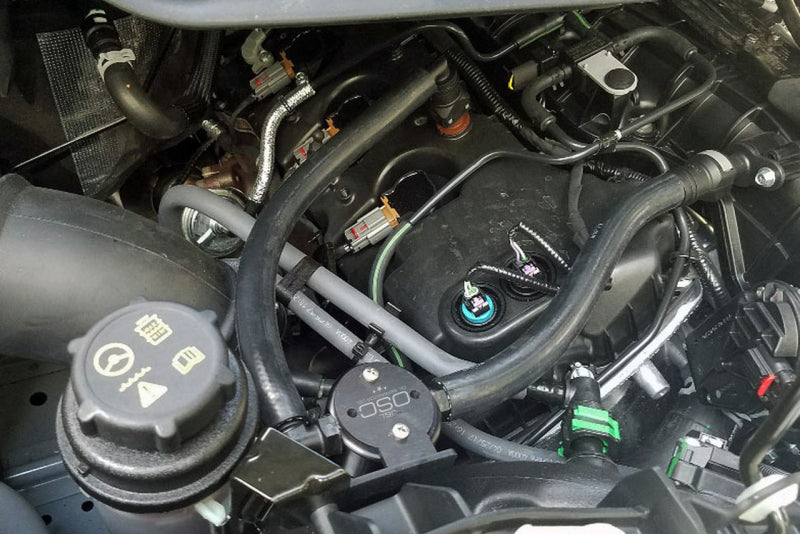 Séparateur d'huile côté passager J&L 15-24 Ford Transit 150/250/350 3.5L EcoBoost 3.0 - Anodisation noire