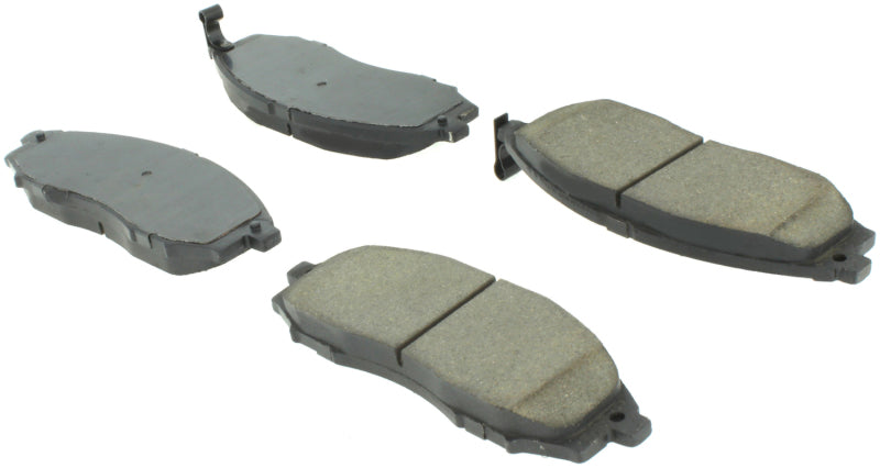 Plaquettes de frein sport StopTech avec cales et matériel - Avant