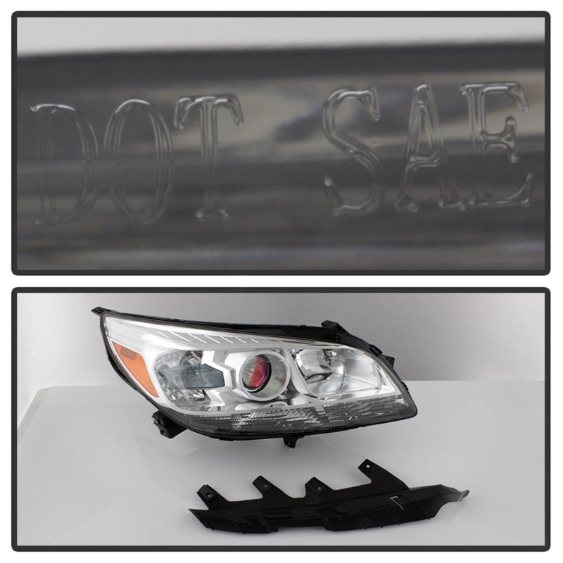 Phares halogènes de style OEM xTune 13-15 Chevy Malibu - OEM droit (HD-JH-CM13-OE-R)