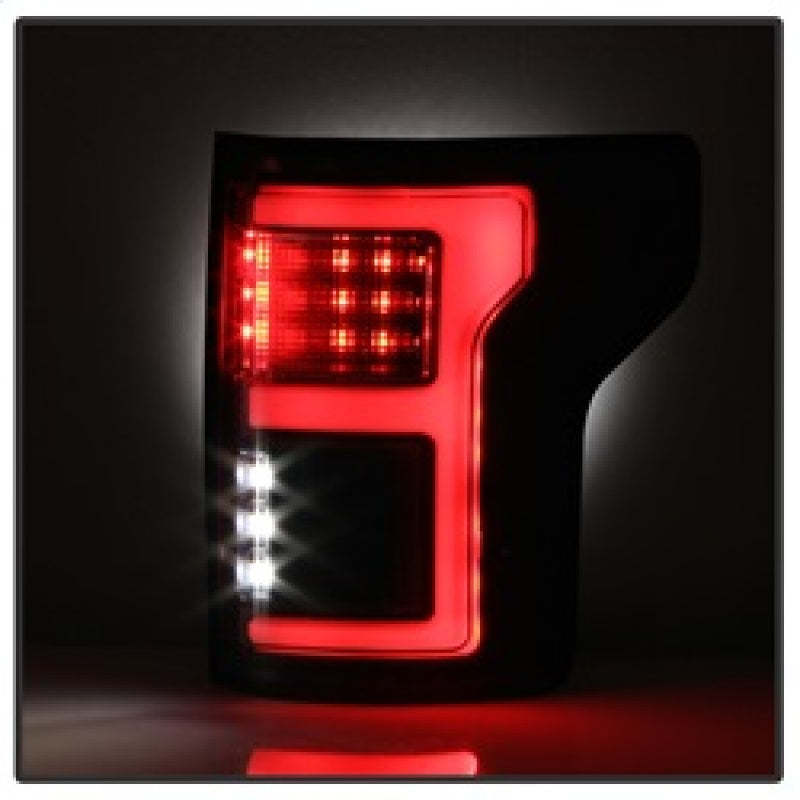 Barre lumineuse LED Spyder 15-18 pour Ford F-150 (avec angle mort) - Noir (ALT-YD-FF15015BS-LBLED-BK)