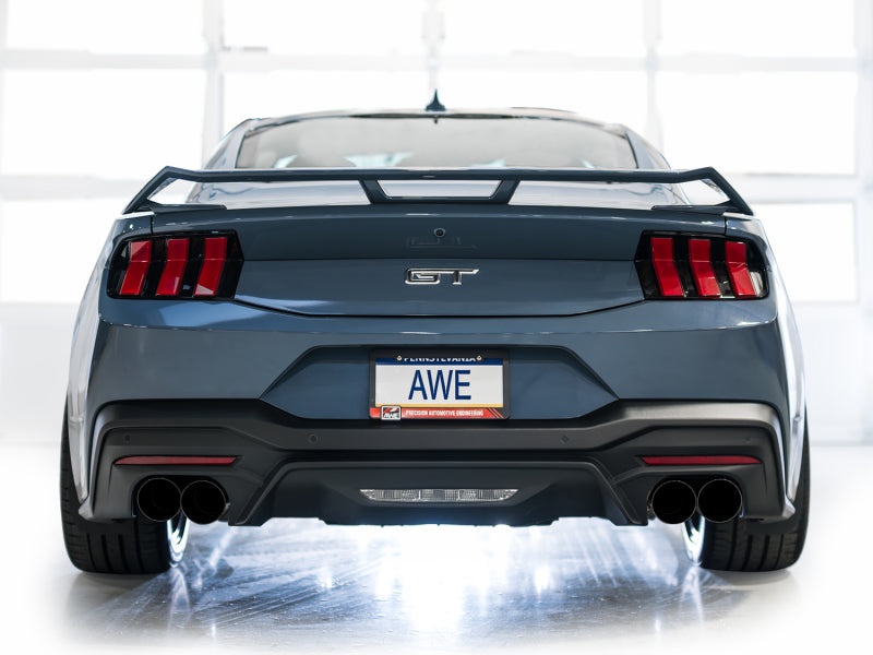 Échappement Catback AWE 2024 Ford Mustang GT Fastback S650 RWD Track Edition avec embouts noirs Quad Diamond