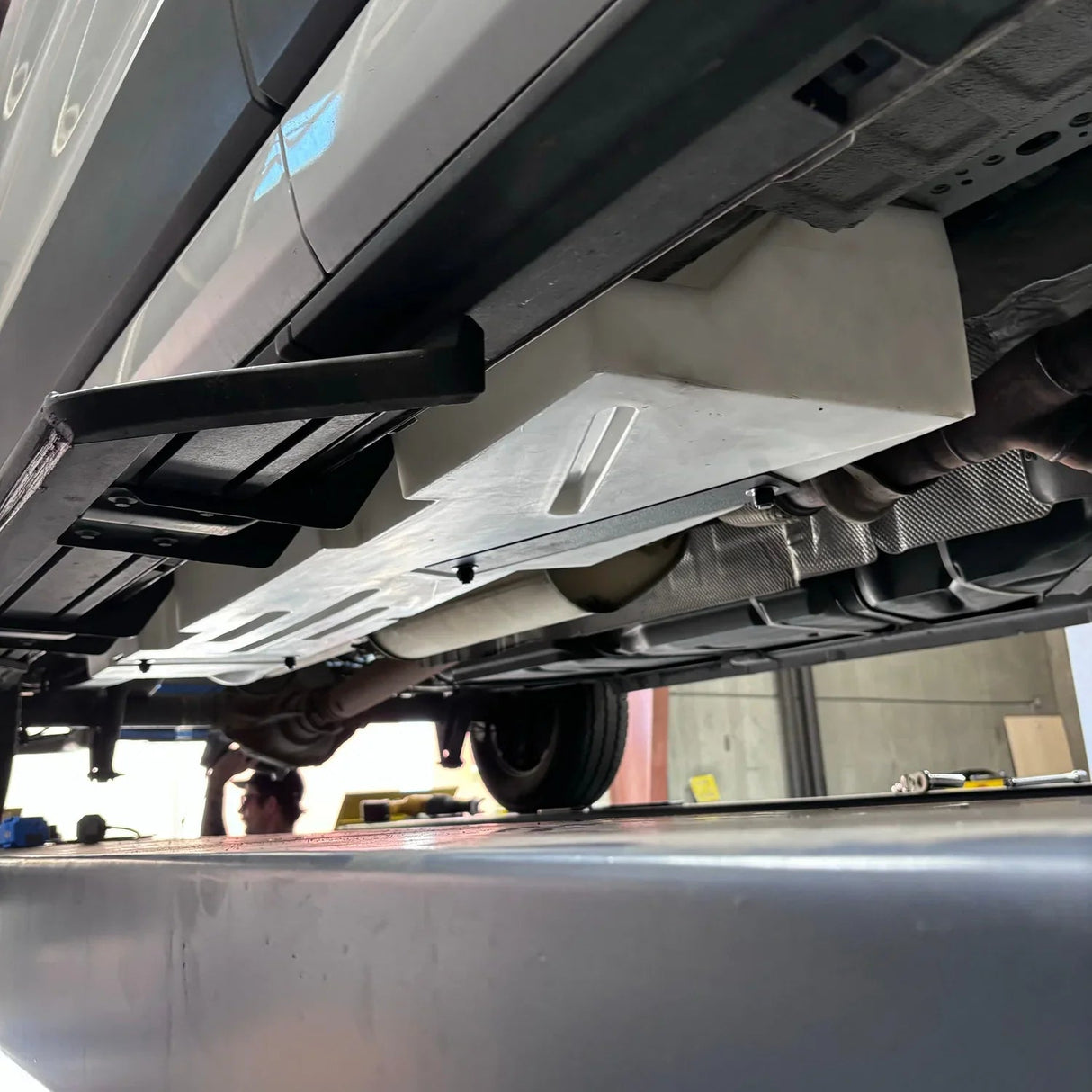 20 Gallon Passenger Side Undercarriage Fresh/Grey Water Tank for 2015-2026 Ford Transit 148" & 148" EXT S&B