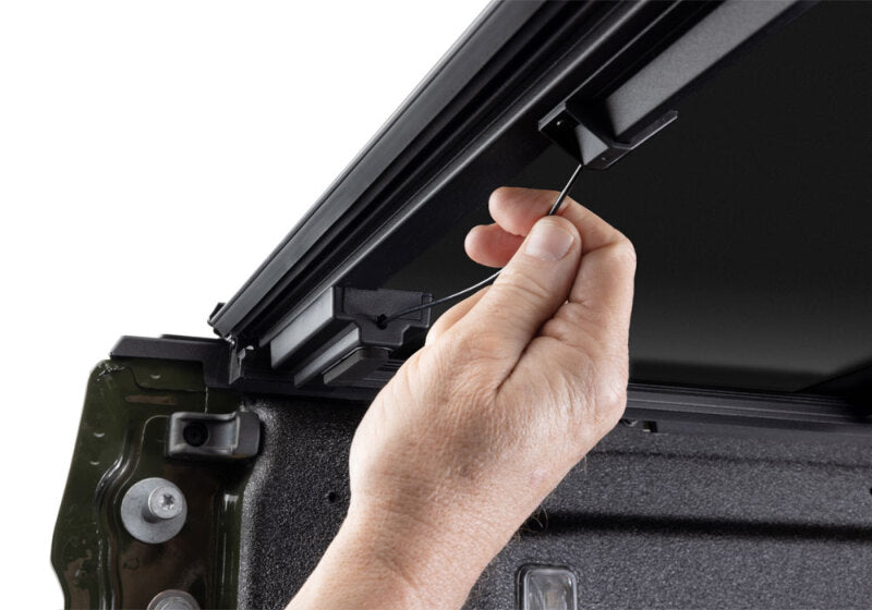 BAK 20-25 GM Silverado/Sierra HD 2500/3500 6.10ft. Bed BAKFlip MX4 TS