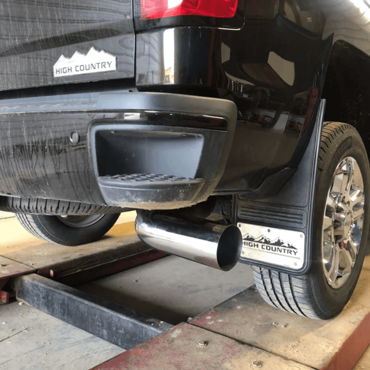 2017-2020 Duramax L5P 70 Degree Vented Turn Out Exhaust Tip (ST11070B)