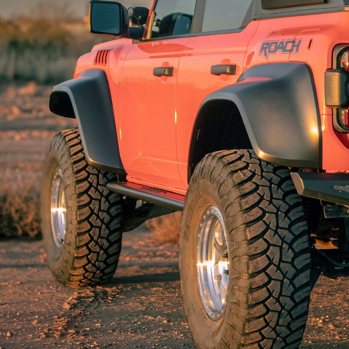 Step & Rock Slider for Ford Bronco 4-Door Turn_Offroad