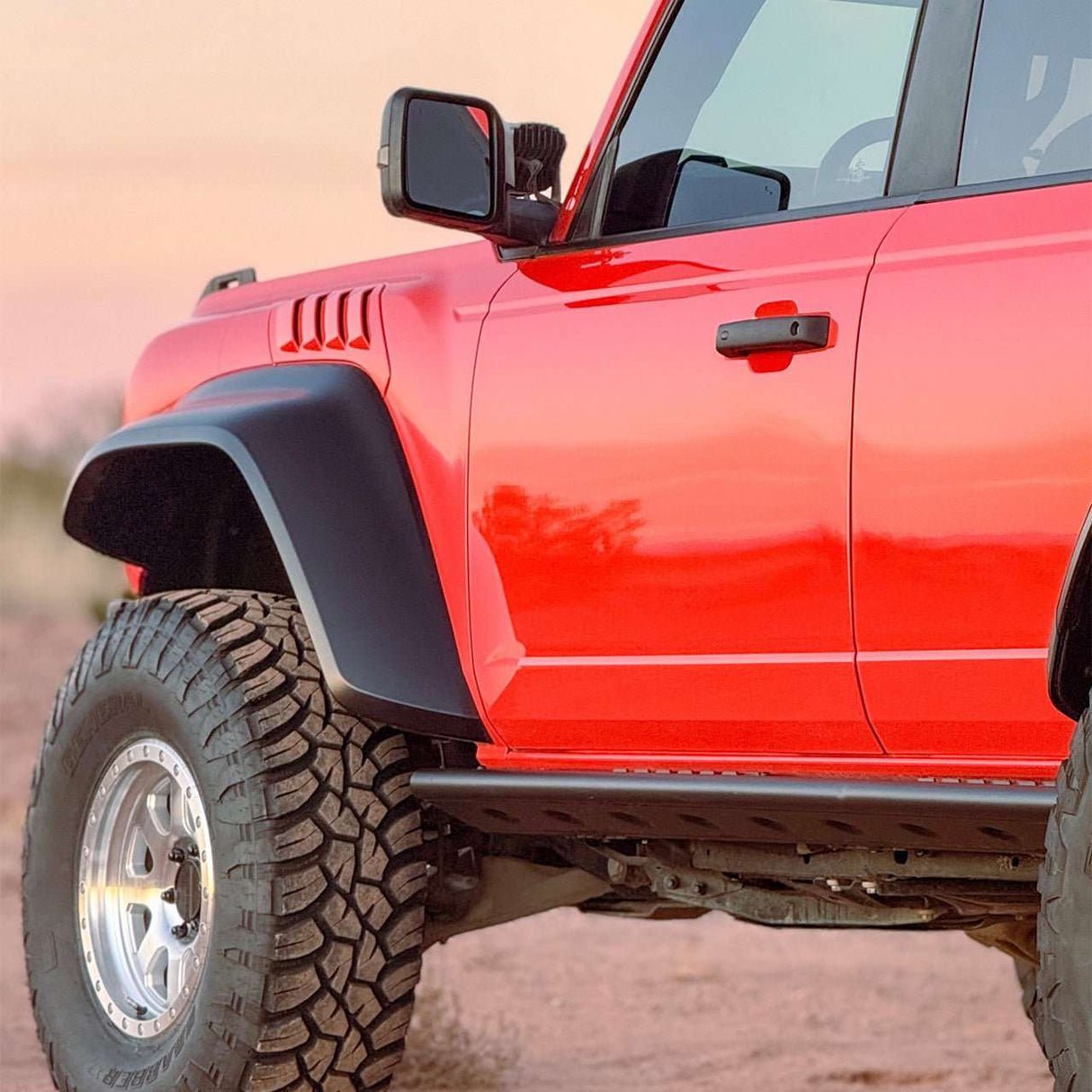 Step & Rock Slider for Ford Bronco 4-Door Turn_Offroad