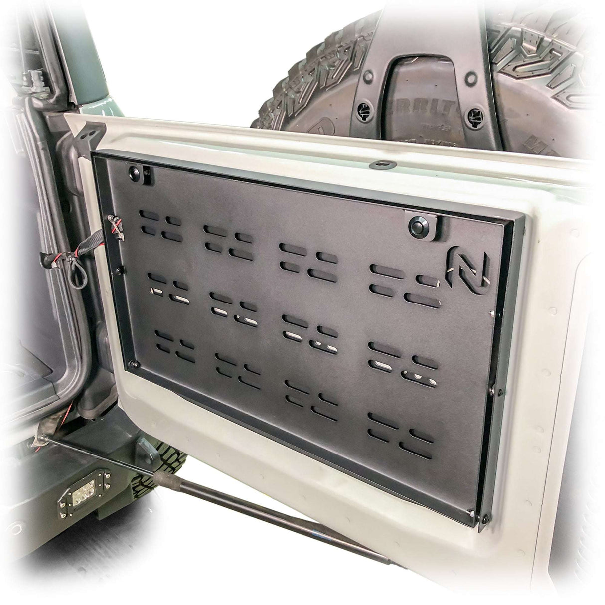 2021-2026 Ford Bronco Fold-Out Trail Table Turn_Offroad