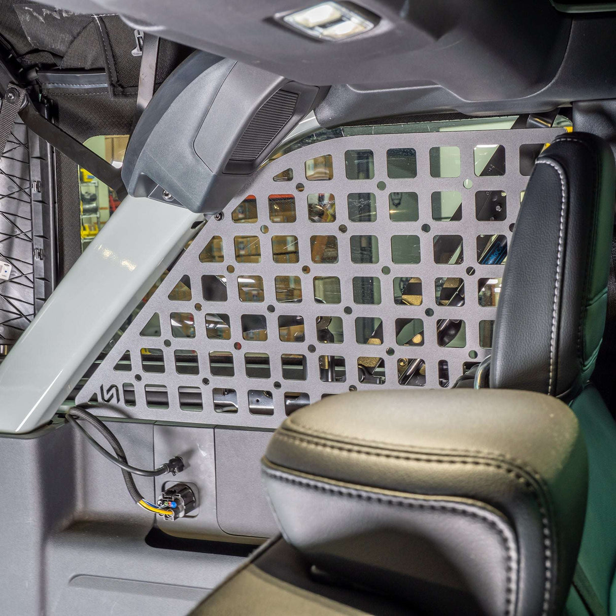 2021-2026 Ford Bronco Rear Window MOLLE Panels Turn_Offroad