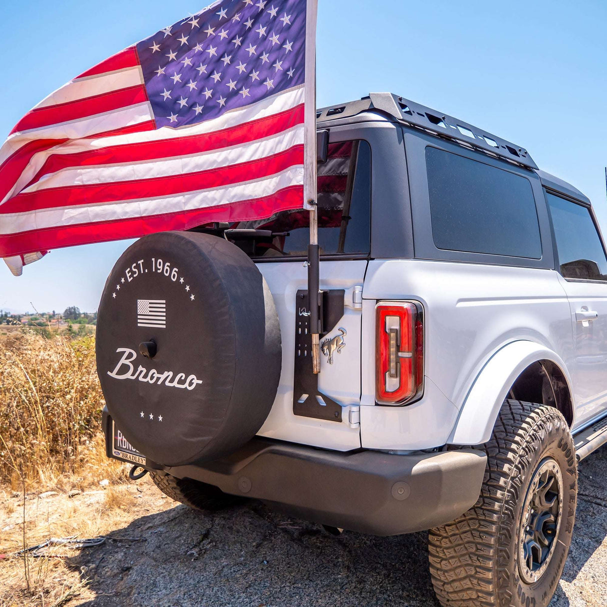 2021-2026 Ford Bronco Tailgate Flag Mount Turn_Offroad