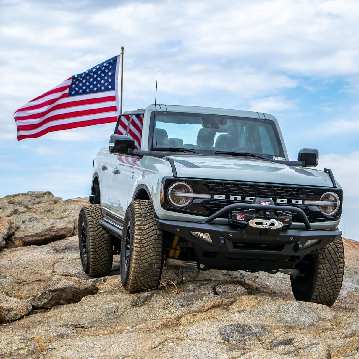 2021-2026 Ford Bronco Tailgate Flag Mount Turn_Offroad