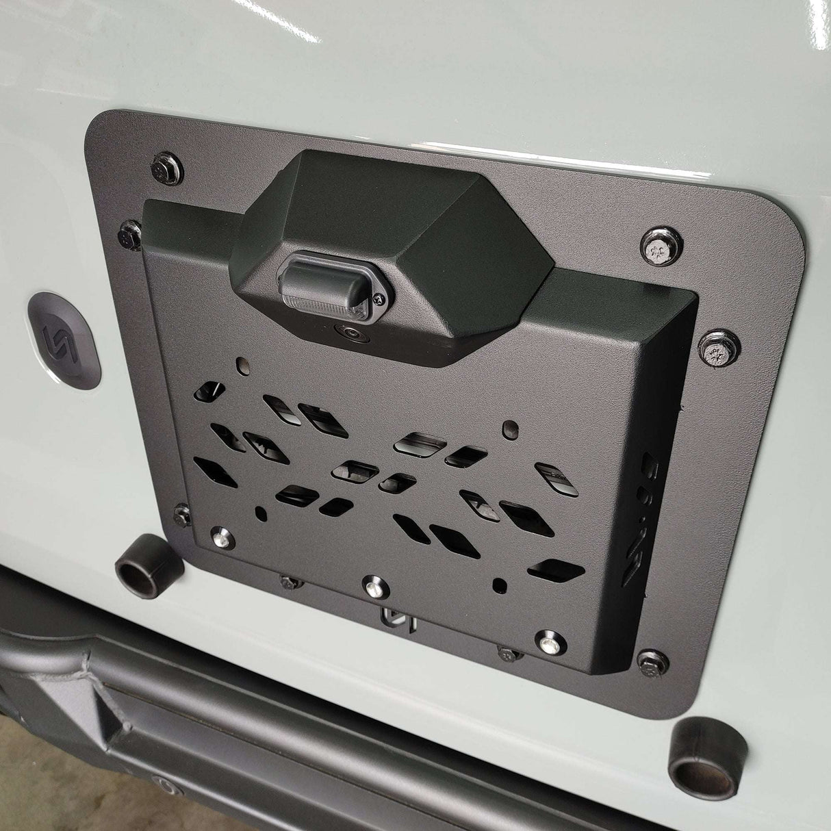 2021-2026 Ford Bronco Tire Carrier Delete Kit Turn_Offroad