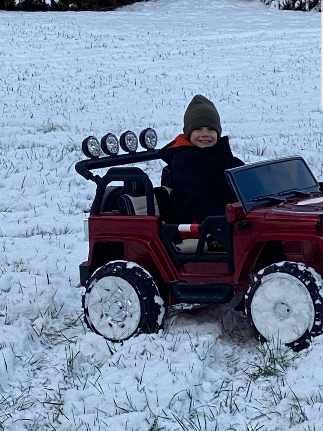 24 Volt 2 Seater 4x4 Electric Ride On Jeep Style Rubber Tires Fully Loaded Truck UTV ATV For Kids W/Magic Cars® Wireless Parental Control