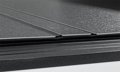 Accès LOMAX Tri-Fold 2019+ Dodge Ram 1500 5 pi 7 po à caisse courte