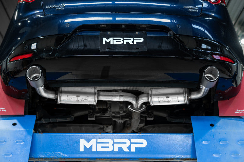 MBRP 19-23 Mazda 3 Hatchback T304SS 2,5 pouces essieu arrière, double sortie arrière avec embouts en fibre de carbone