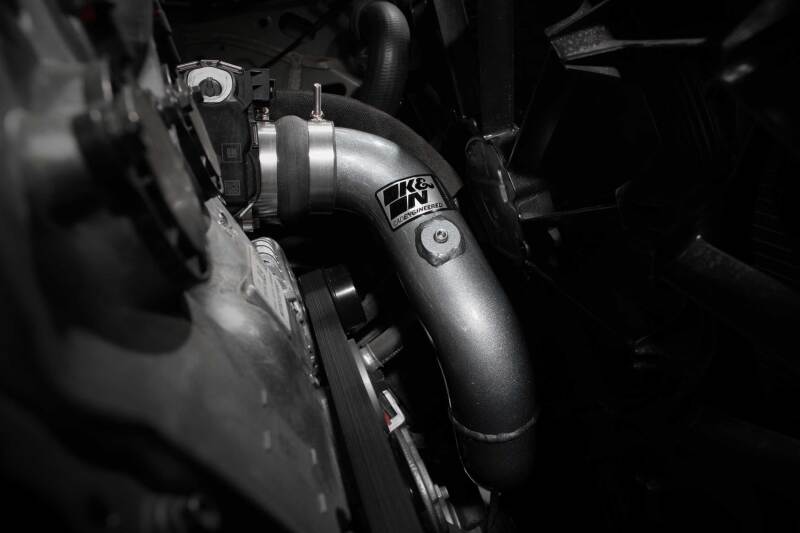 Tuyau de charge K&amp;N 23-24 GM Colorado/Canyon 2,7 L L4 - Tube en aluminium - Gris bronze