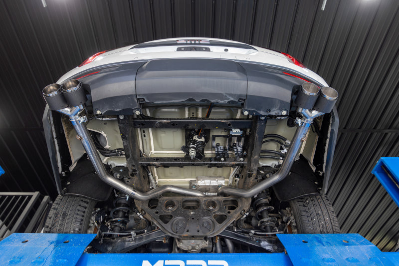 MBRP 21-24 Chevrolet Surburban XL 5,3 L 3 po T304 SS 2,5 po Cat-back en fibre de carbone à double division