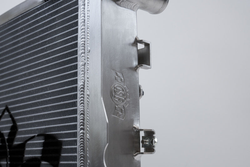 CSF 84-88 Mercedes-Benz W201 190E 2.3L - 16 avec A/C Radiateur en aluminium haute performance